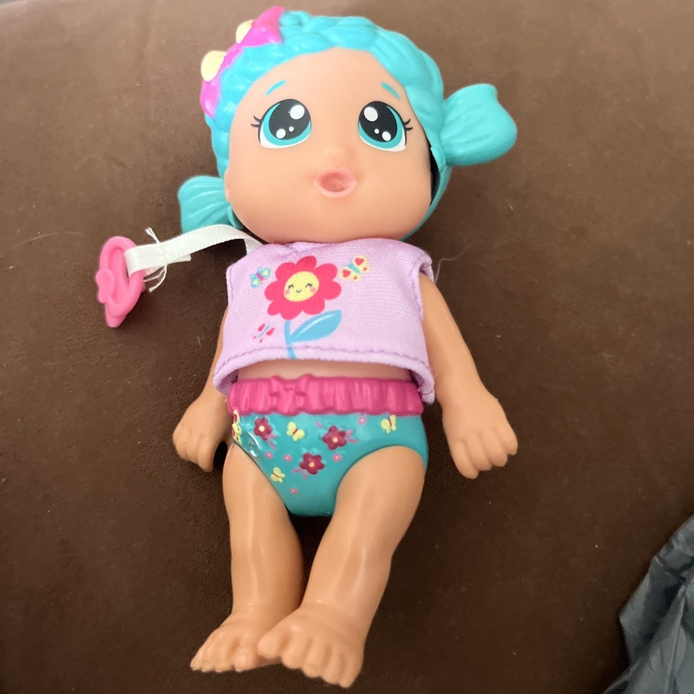 My Sweet Love Magical Color-Changing Outfit Charm Doll 5" cuteties pacifier‎ toy